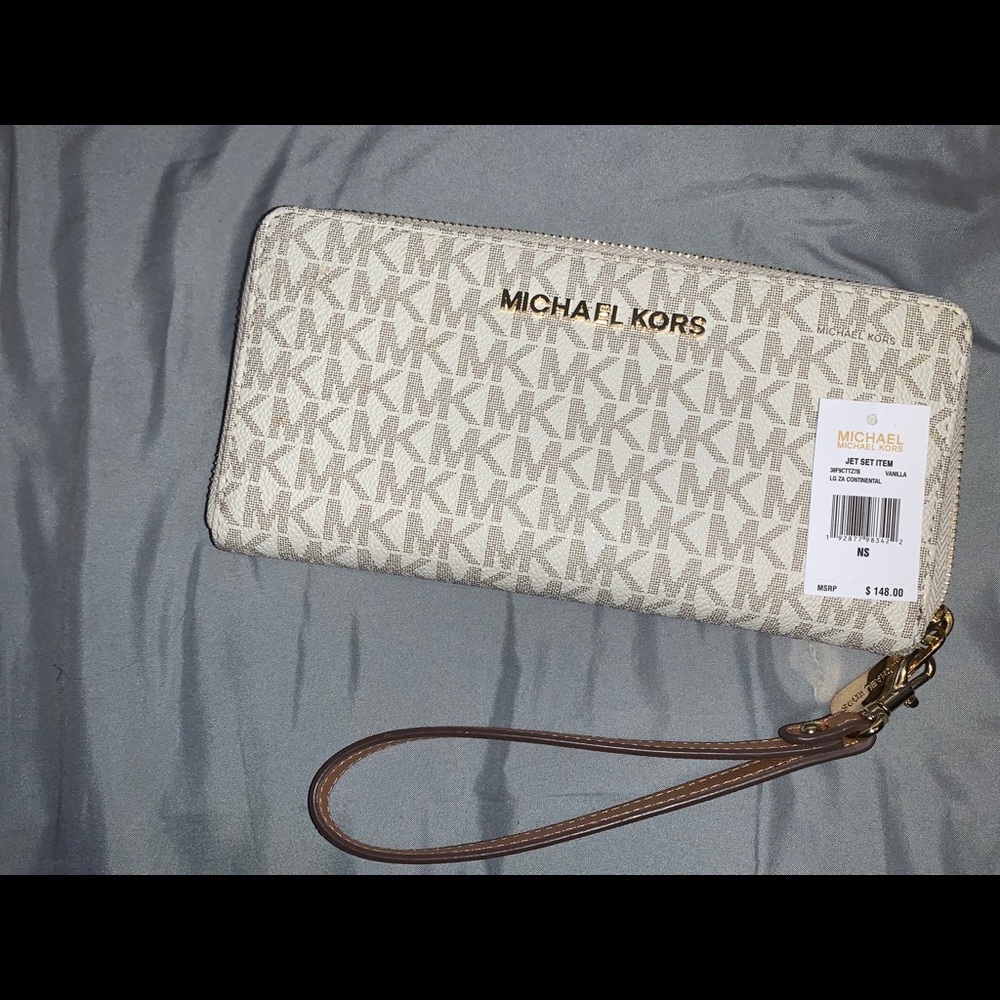 Micheal kors wallet
